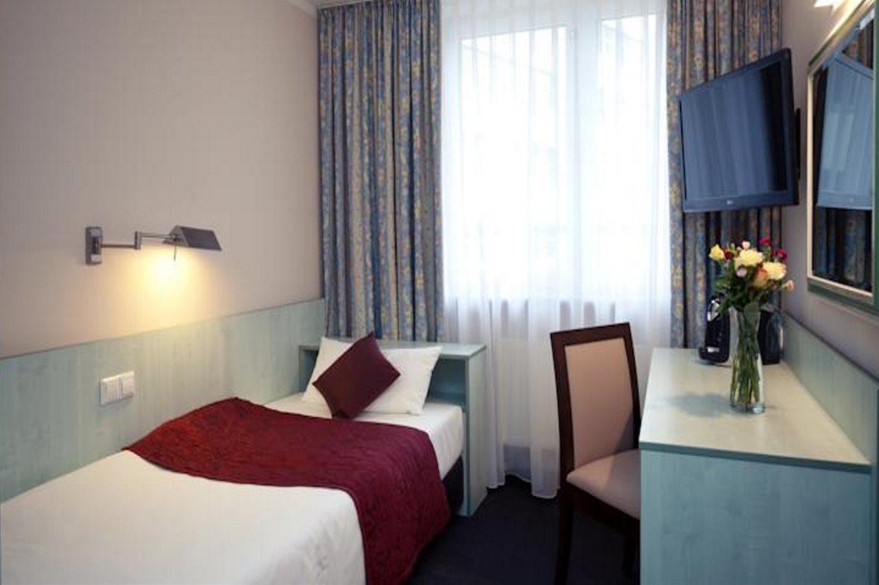 Mercure Frankfurt City Messe Франкфурт-на-Майне Экстерьер фото